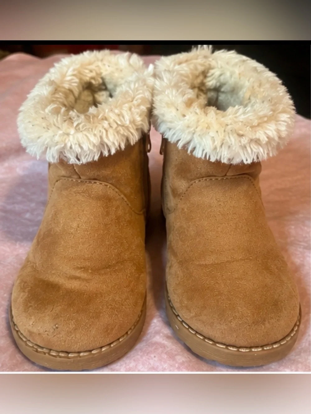 Cat & Jack Girls’ Faux-Fur Lined Boots – Toddler/Little Kid Size 8